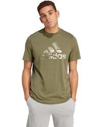 adidas - Camiseta Badge of Sport Camo Graphic - Lyst