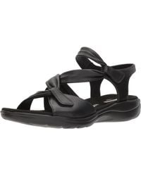 clarks ladies flat black sandals