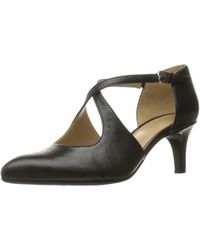 naturalizer okira criss cross pumps