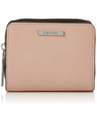 Calvin Klein Extended Med Zip W/flap - Multicolor