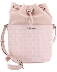 Calvin Klein - CK Must Bucket Bag SM Mono Spring Rose Mono - Lyst