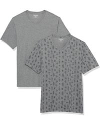 Amazon Essentials - Camiseta de Cuello en V de ga Corta y Ajuste Entallado Hombre - Lyst