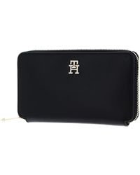 Tommy Hilfiger - Iconic Tommy Large Zip Around Wallet Black - Lyst