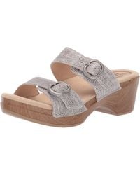 nike flat shoes