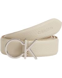 Calvin Klein - Cinturón de Piel para Mujer Ck Logo Belt 3.0 Pebble - Lyst