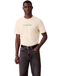 Calvin Klein - Jeans Ss Glitched Logo Eu Classic Tee Lv04rc858g Grafische T-shirts - Lyst