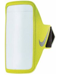 Nike – Lean Bovenarmband Voor - Geel