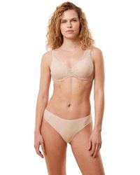 Triumph - Body Make-Up Illusion Lace WP - Lyst