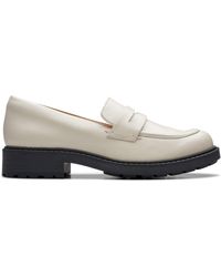 Clarks - Orinoco 2 Penny Leather Shoes In Ivory Standard Fit Size 4.5 - Lyst