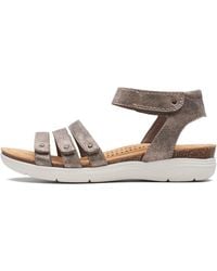 Clarks - April Dove Flat Sandal - Lyst
