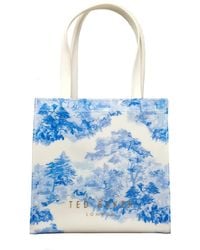 Ted Baker - Roxcon Romantic Small Printed Icon Tote Bag Grab Bag Pvc - Lyst