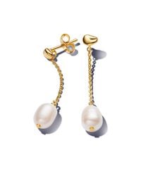 PANDORA - Essence Orecchini a bottone placcati in oro 14k con perla coltivata d'acqua dolce trattata bianca barocca - Lyst
