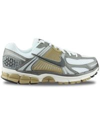 Nike - Zoom Vomero 5 Sneaker - Lyst