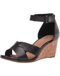 clarks black platform sandals