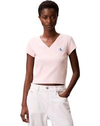 Calvin Klein - T-Shirt Kurzarm Woven Label Rib Tee mit V-Ausschnitt - Lyst