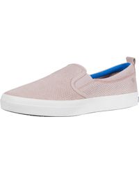 women's crest twin gore plushwave pin perforated sneaker