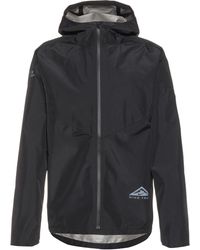 Nike - Dm4659-010 M Nk Trail Jacket Gore-tex Sweatshirt Zwart/dk Rookgrijs 2xl - Lyst