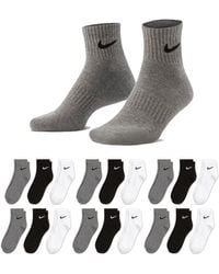Nike - Blanc et noir - Taille 34 36 38 40 42 44 46 48 50 - SX7677 - Taille : 42-46 - Couleur des chaussettes : 6 paires blanches - 6 - Lyst