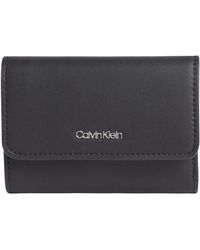 Calvin Klein - CK Must Small Trifold W/Zip Lv04F1030G - Lyst