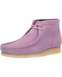 men wallabees