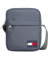 Tommy Hilfiger - Essential Daily Crossbody Bag With Zipper And Internal Pocket - Lyst
