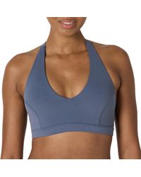 Amazon Essentials - Active FormFlex Buttery Soft Sport-BH mit V-Ausschnitt und Nackenband für leichten Halt - Lyst