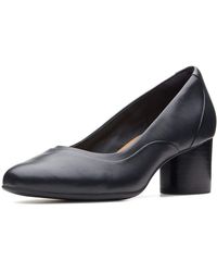 Clarks - Un Cosmo Step S Block Heeled Court Shoes 9 Uk Black - Lyst