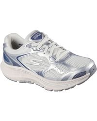 Skechers - Go Run Consistent 2.0 Volt Dames Sneakers Van Leer In Zilver/marineblauw - Lyst