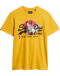 Superdry - T-Shirt mit Tokyo-Grafik Ölgelb XXXL - Lyst