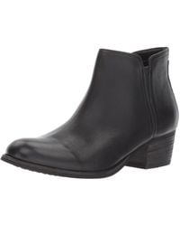 clarks women's maypearl flora ankle bootie