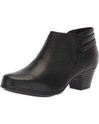 clarks women's hope play fashion boot