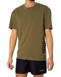 HUGO - T-Shirt RN Relaxed T-Shirt aus Baumwoll-Jersey mit vertikalem Kontrast-Logo Hellgrün S - Lyst