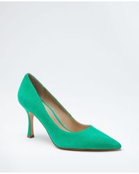 Ann Taylor Mila Leather Pumps in Camel 
