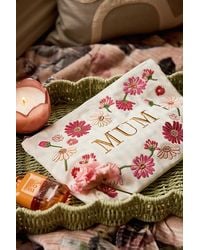 Elizabeth Scarlett - Embroidered Mum Everyday Pouch - Lyst