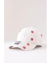 '47 - Strawberry Embroidered Yankees Baseball Cap - Lyst