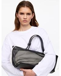 ARKET - Tragetasche Aus Mesh Mit Lederbesatz - Lyst