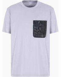 ARMANI EXCHANGE - T-Shirt Mit Normaler Passform Und Gemusterter Tasche - Lyst