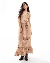 ASOS - – gestuftes midikleid mit boho-print, tiefem ausschnitt und geraffter taille - Lyst