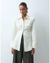 ASOS - Overhemd Met Getailleerde Taille En Oversized Schoudervullingen - Lyst