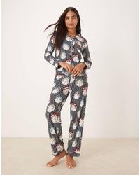 Chelsea Peers - Pyjamaset Van Polyester Met Lange Mouwen, Revers En Kerst Discobalprint - Lyst