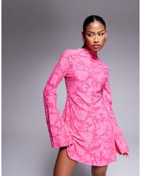 ASOS - Robe courte à manches longues, col montant et dos ouvert - dévoré - Lyst