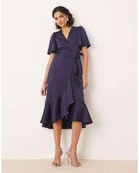 Y.A.S - – midi-wickelkleid aus satin - Lyst