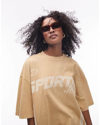 TOPSHOP - T-shirt oversize color pietra slavato con grafica "sportif" - Lyst