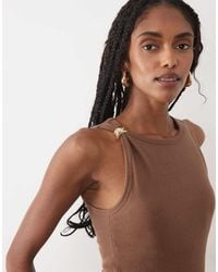 Abercrombie & Fitch - Seamless High Neck Tank Top With Gold Detail - Lyst