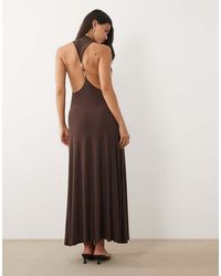 ASOS - Vestito Lungo Modellante Accollato Color Cioccolato Con Schiena Scoperta E Finiture - Lyst