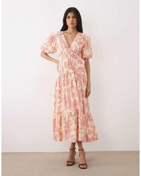 Hope & Ivy - V Neck Puff Sleeve Midi Dress - Lyst
