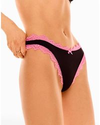 Bershka - String en dentelle contrastante - Lyst