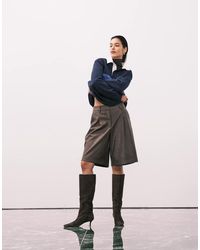 ASOS - Safarishort Met Leerlook, Lange Pasvorm En Plooien Aan De Voorkant - Lyst