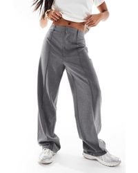 Pull&Bear - Petite - pantalon droit ajusté avec nervures à l'avant - Lyst