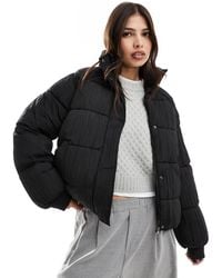 Vero Moda - Textured Plisse Short Padded Coat - Lyst